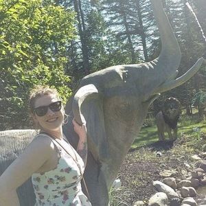 Meet your Posher, Olivia